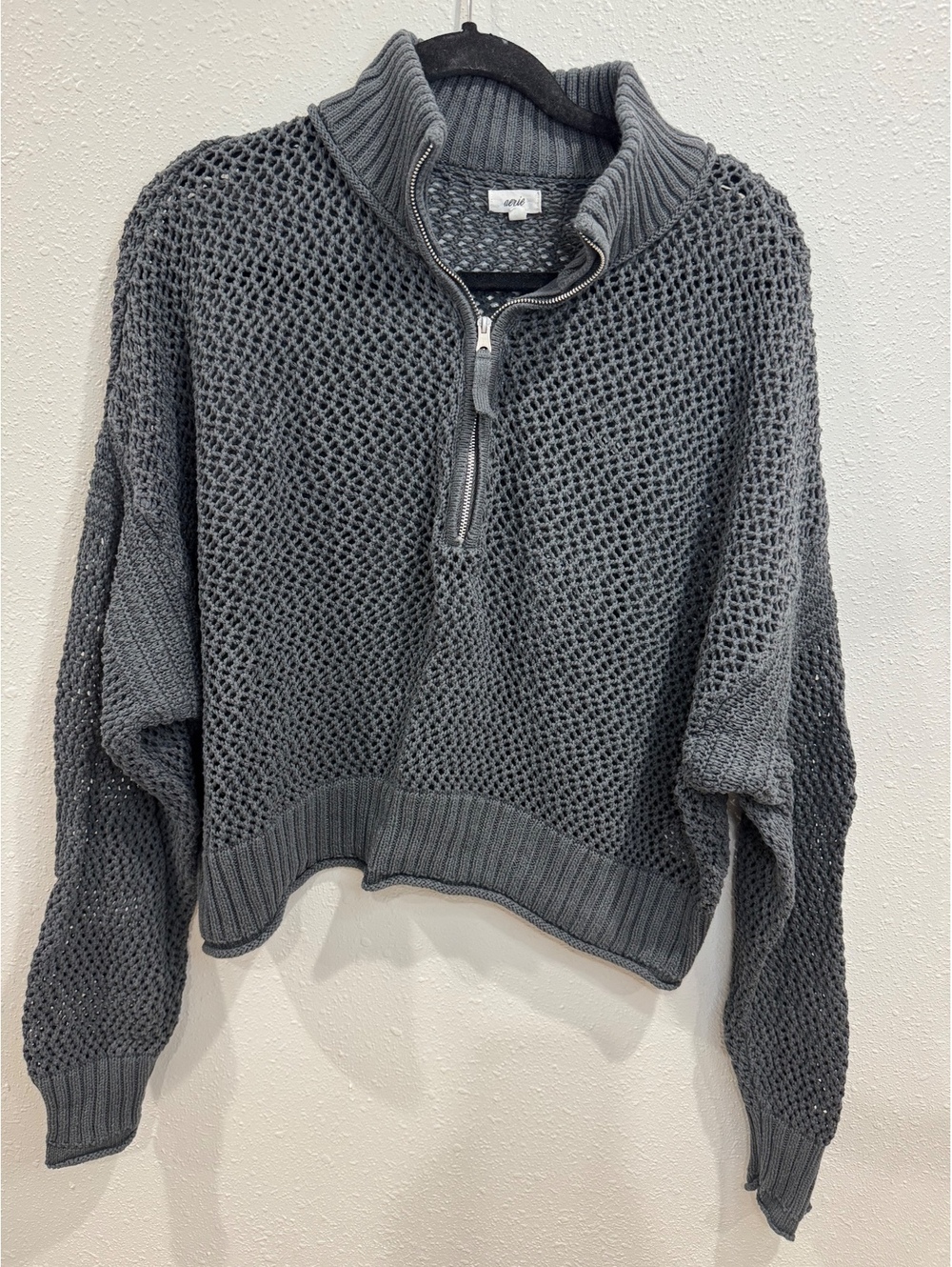 Aerie Women’s Medium Gray Open Knit Quarter Zip Cropped Sweater Pullover